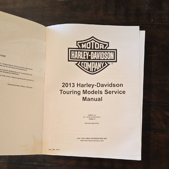 Harley-Davidson 2013 Touring Models Service Manual- 99483-13- Gray Cover - Picture 5 of 9